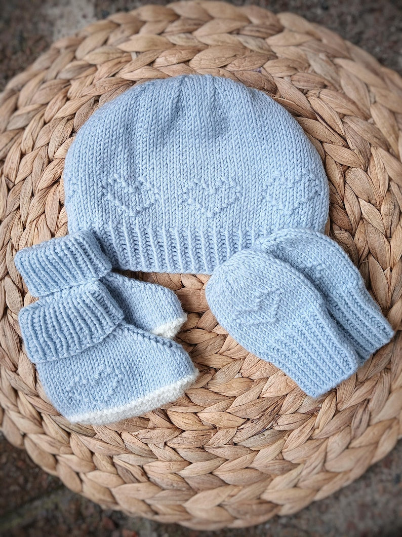 Baby Booties Knitting Pattern