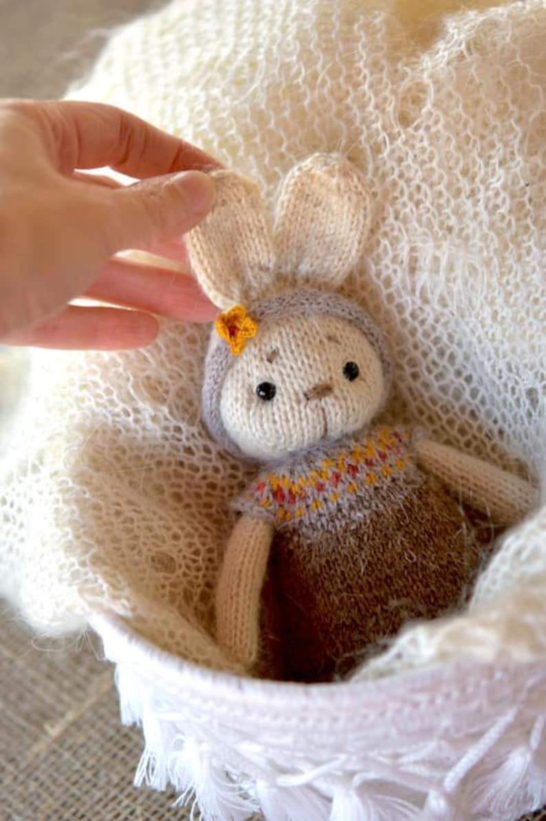 Dressed Bunny Knitting Pattern