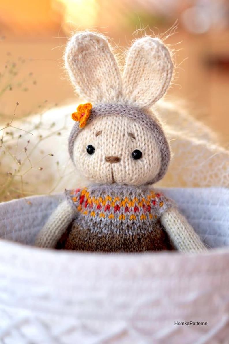 Dressed Bunny Knitting Pattern