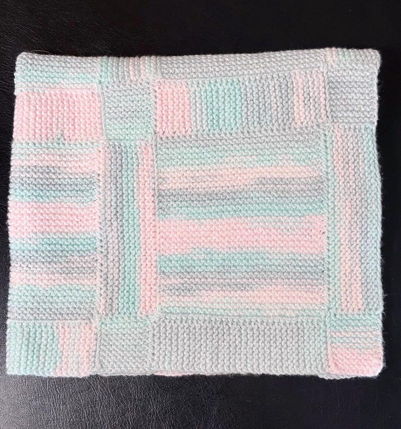 Reversible Seamless Quad knitting Pattern