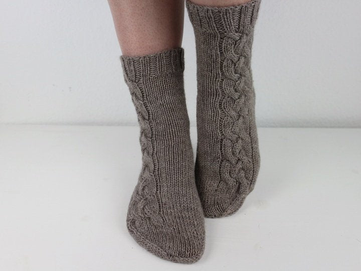 Beginner Friendly Socks Knitting Pattern