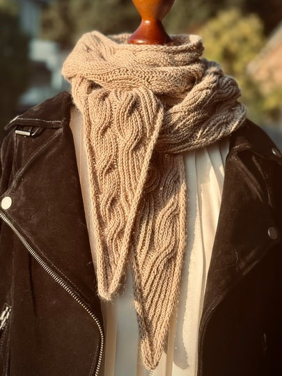 Wavy Cable Scarf Knitting Pattern