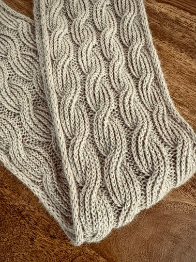 Wavy Cable Scarf Knitting Pattern