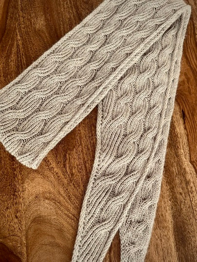 Wavy Cable Scarf Knitting Pattern