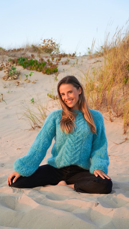 Wave Cable Sweater Knitting Pattern