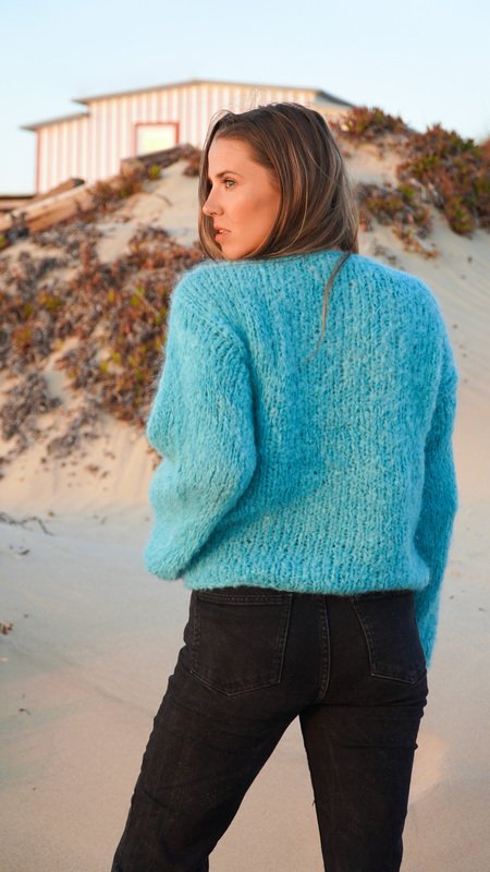 Wave Cable Sweater Knitting Pattern