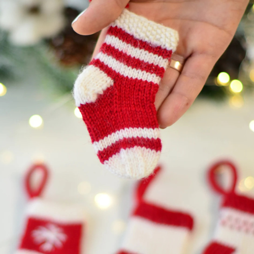 Christmas mini stocking knitting pattern