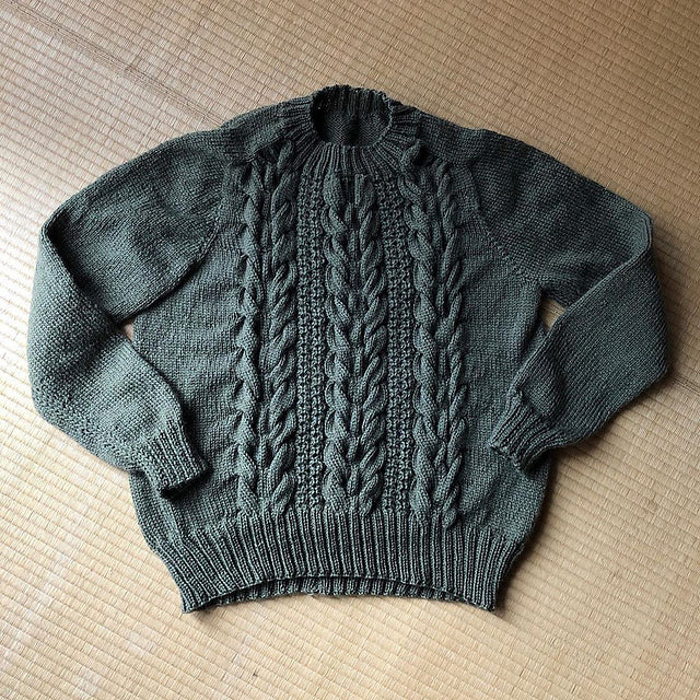 Chunky Cable Pullover Knitting Pattern